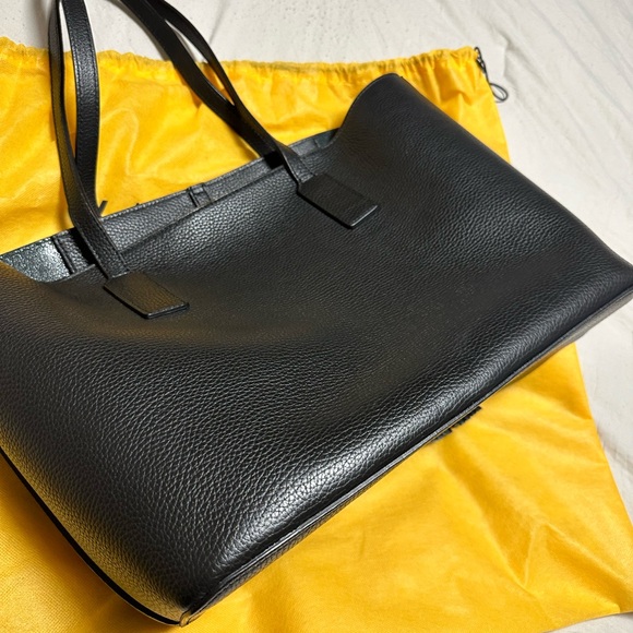 Mario Valentino tote bag measurements are 19 x 11 bottom 14 inches wide - Picture 3 of 11